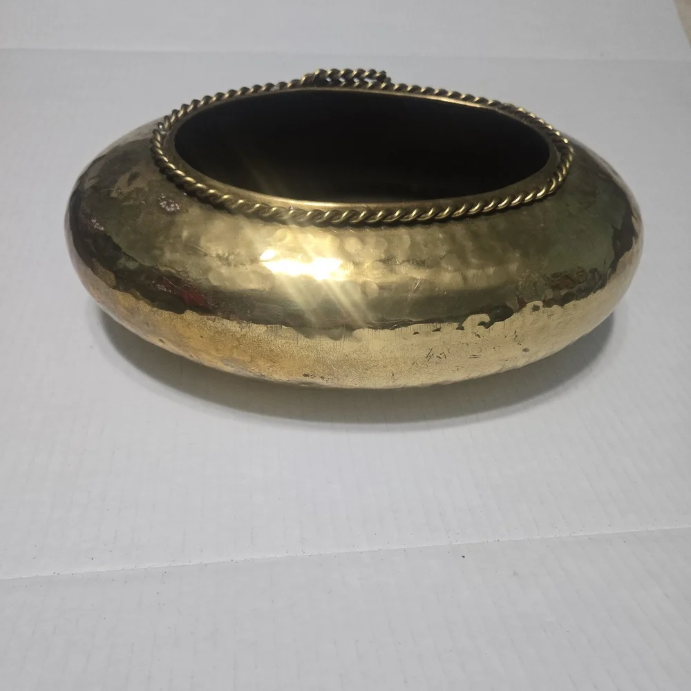 brass vase hammered vessel mid century modern container vintage planter plant - Picture 3 of 12